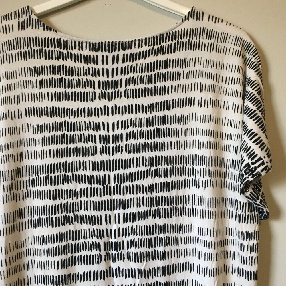 Olsen Europe Rhinestone Viscose Tally Graphic Tee Black White L/14 - Picture 7 of 16